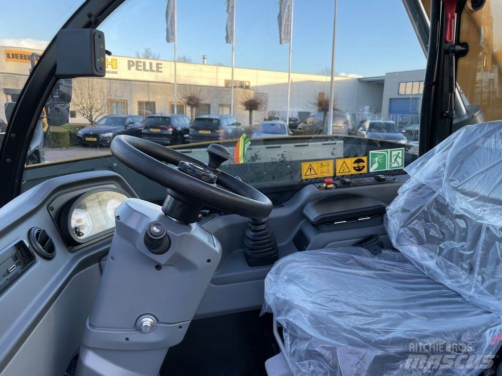Liebherr T41-7 Teleskoplader