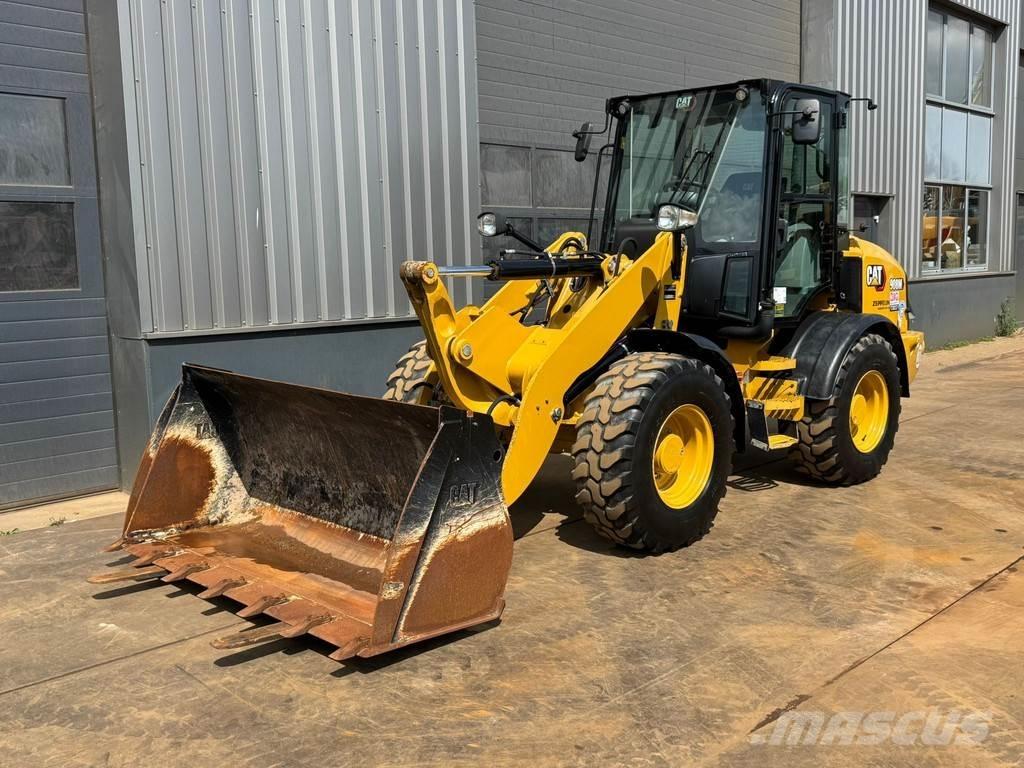 CAT 908M Radlader