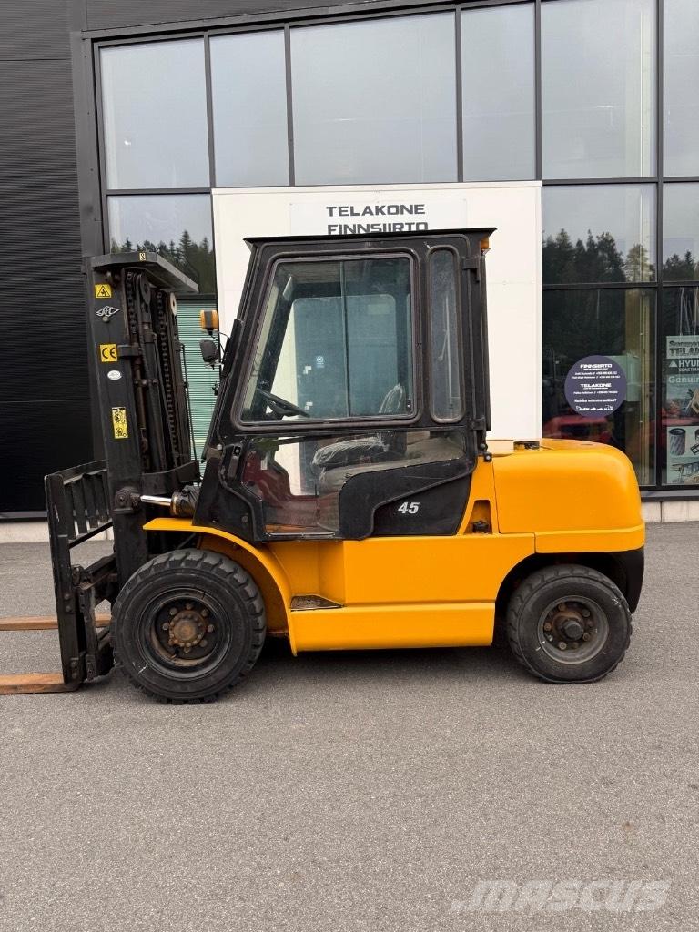 Hangcha CPCD45HW19 Diesel heftrucks