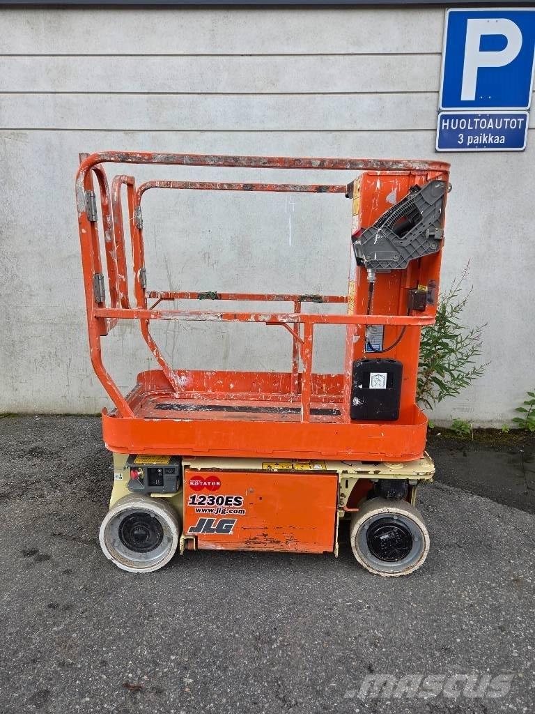 JLG 1230 ES Scheren-Arbeitsbühnen