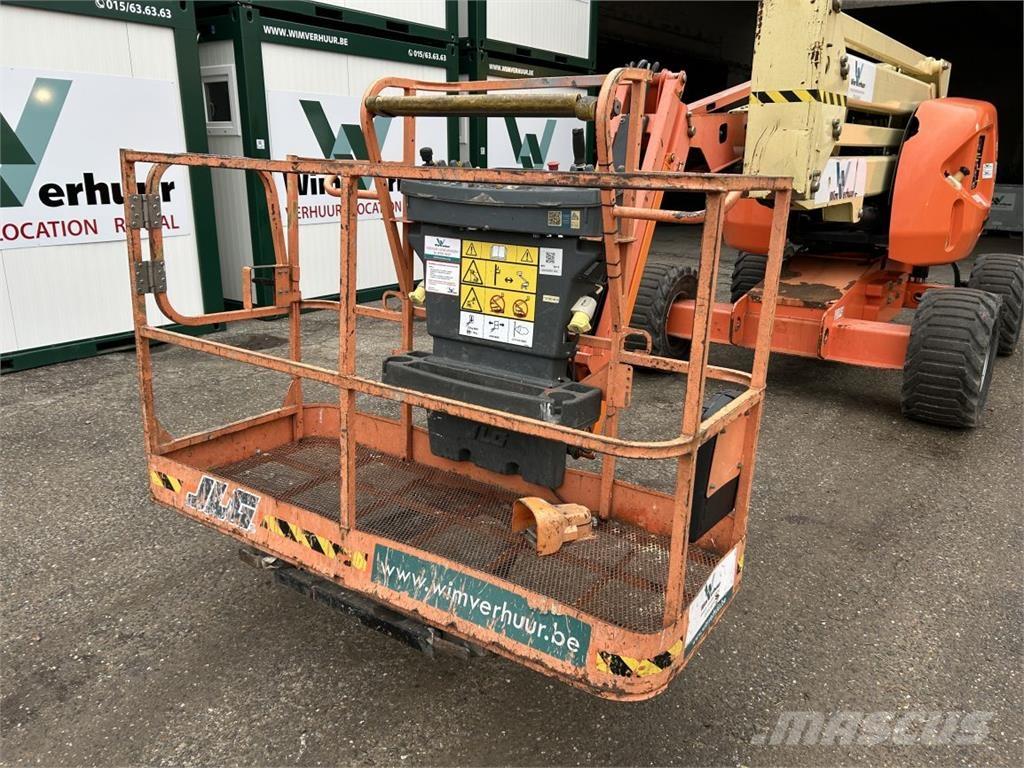 JLG 450AJ (3216) Gelenkteleskoparbeitsbühnen