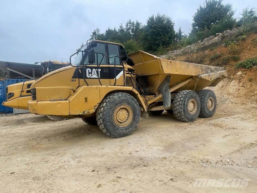 CAT 730 Dumper - Knickgelenk