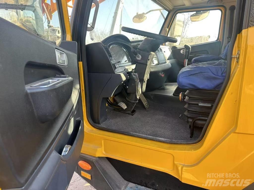 XCMG QY70KC Kranen voor alle terreinen