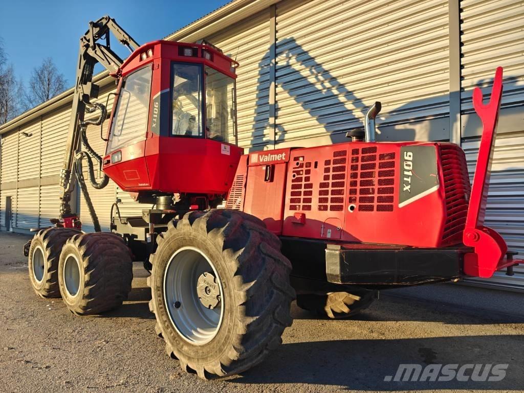 Valmet 901TX Harvester