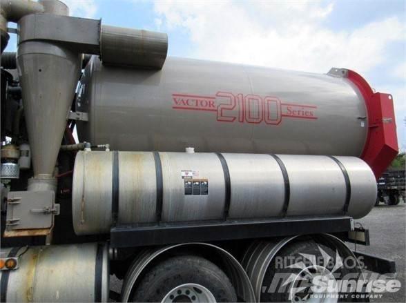Vactor 2100 Tanks