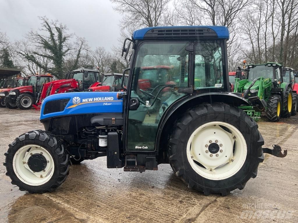 New Holland T 4.85 Traktoren