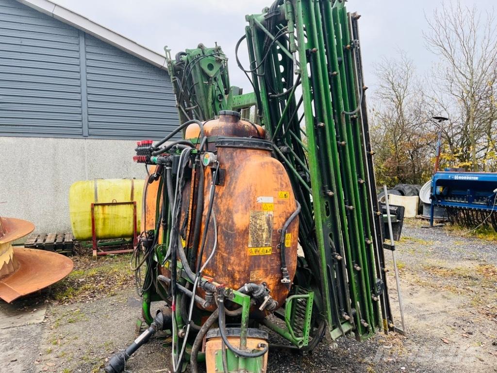 Amazone UF 1200-24 Anbauspritzen