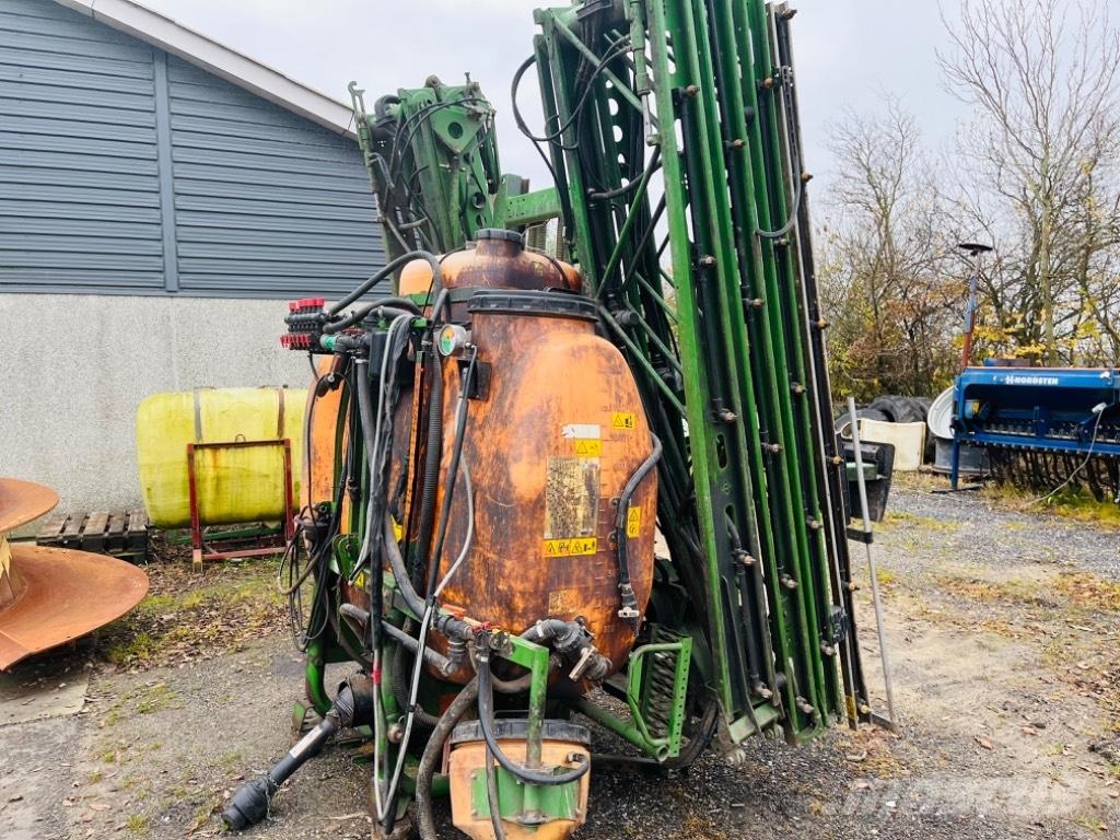 Amazone UF 1200-24 Anbauspritzen
