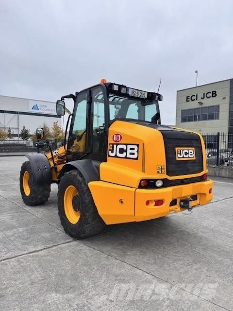 JCB TM 320 S Teleskoplader für Landwirtschaft