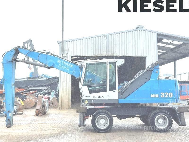 Fuchs MHL 320 D Materialumschlag