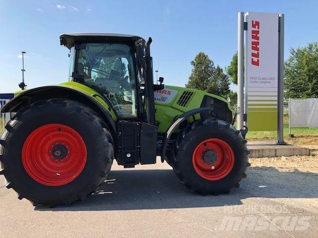 CLAAS AXION 810 Traktoren