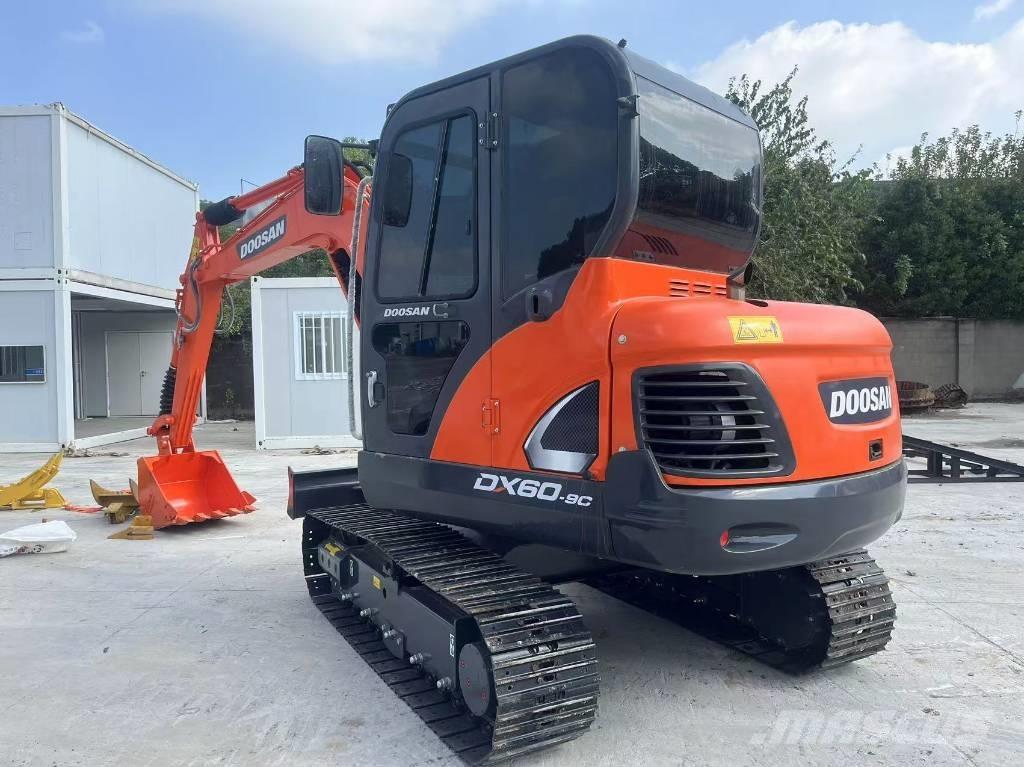 Doosan DX 60-9 C Raupenbagger
