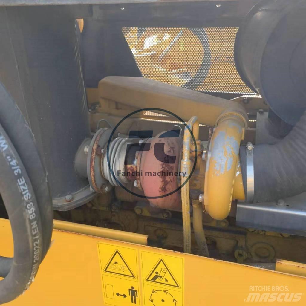 Shantui SD 16 Bulldozer