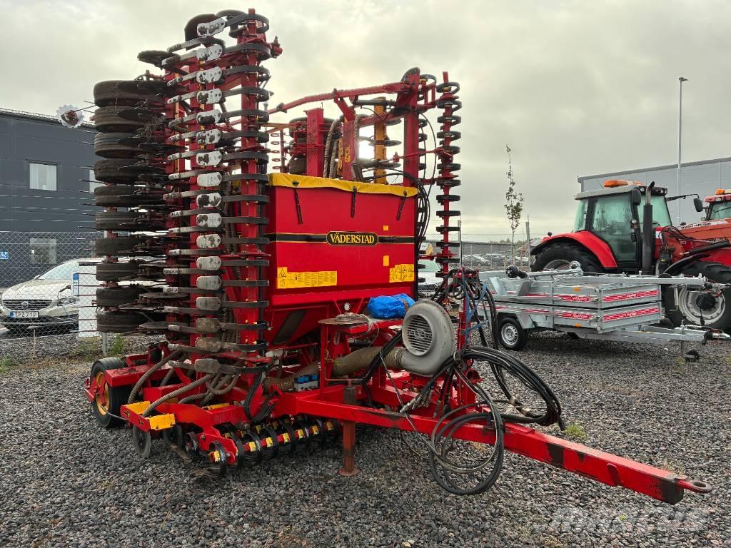 Väderstad Rapid800 Drillmaschinen