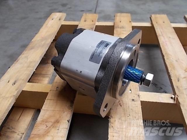 Komatsu PW 148-8 Hydraulik