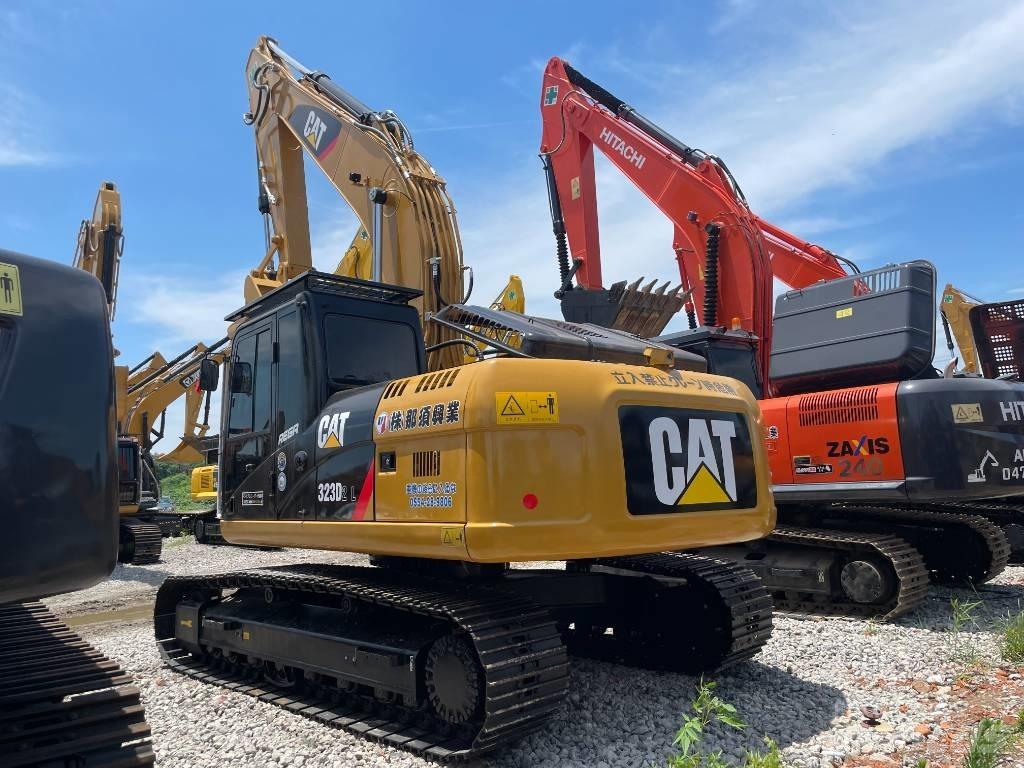 CAT 323D2 Raupenbagger
