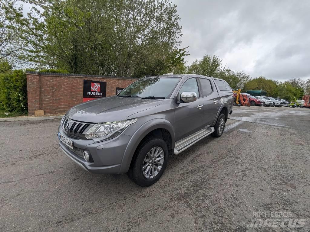 Mitsubishi L 200 PKWs