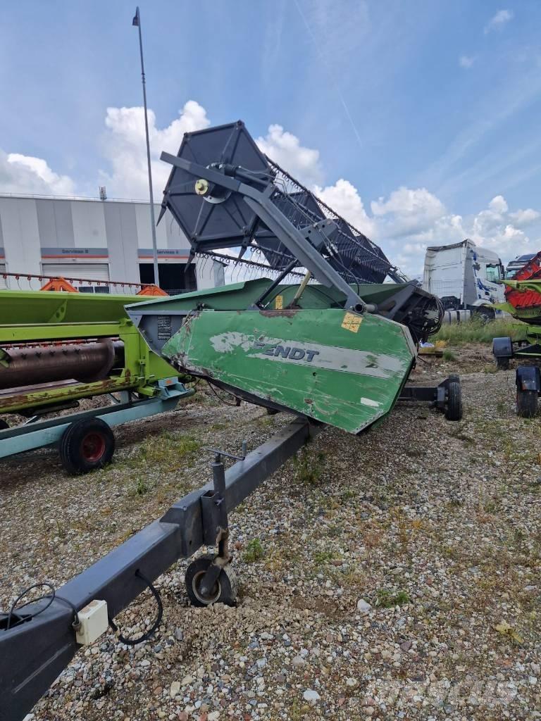 Fendt 8300 Mähdrescher