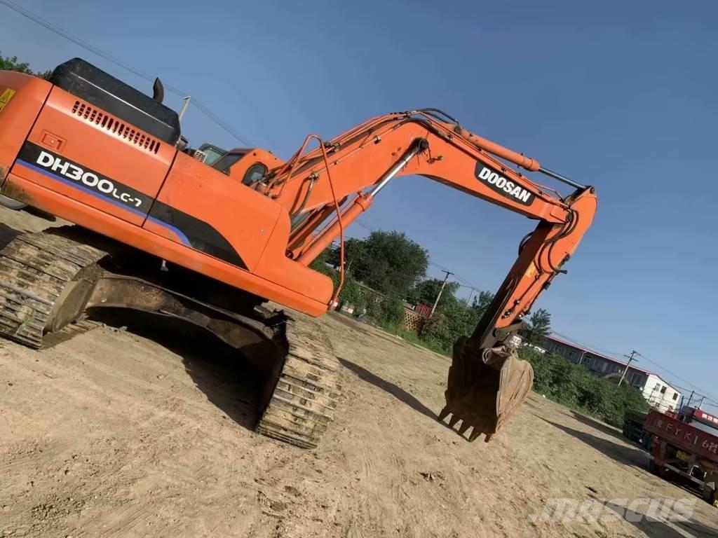 Doosan DH300 Raupenbagger