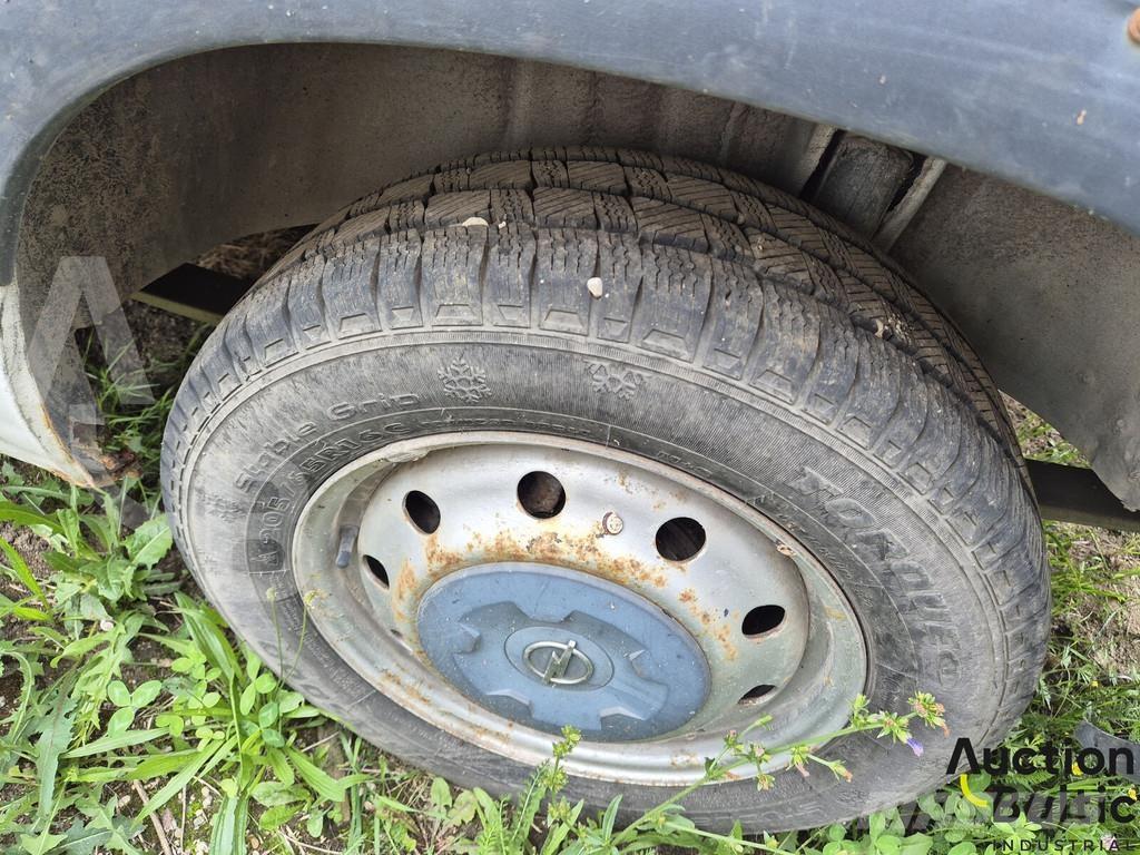 Opel Movano Lieferwagen