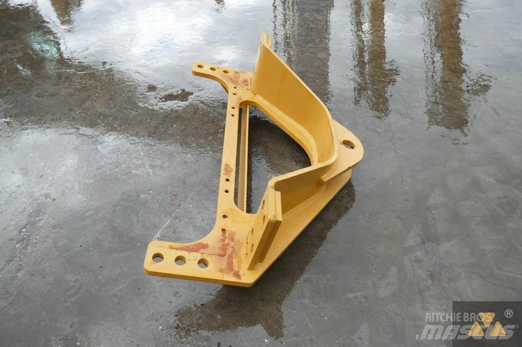 CAT 140M3 Drawbar Transport Sonstige