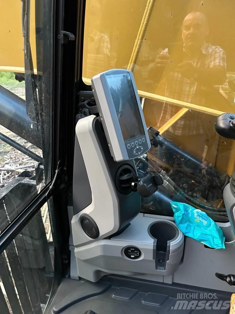 CAT 325 F LCR Raupenbagger