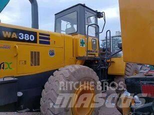 Komatsu WA 380 Radlader