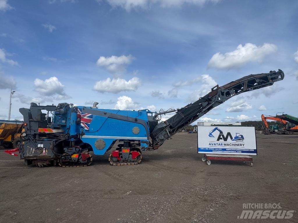 Wirtgen W100 Fi Asphaltfräsen
