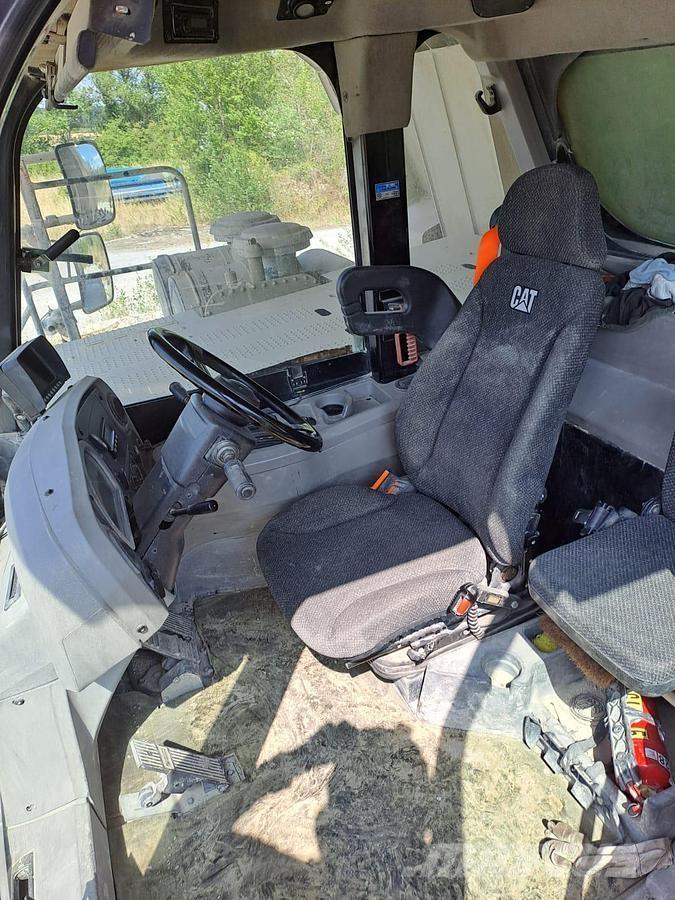 CAT 775F Dumper - Starr