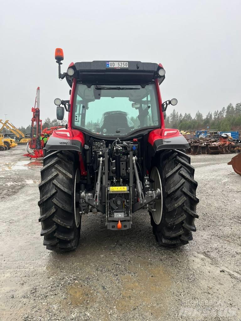Valtra A 95 Traktoren