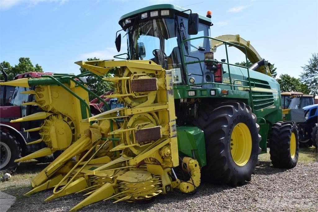 John Deere 7400 Selbstfahrende Häcksler