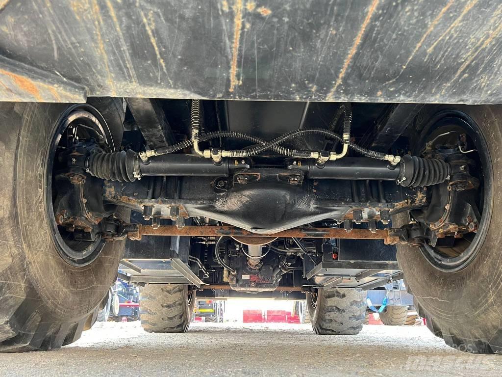 Tadano GR300XL Ruwterrein kranen