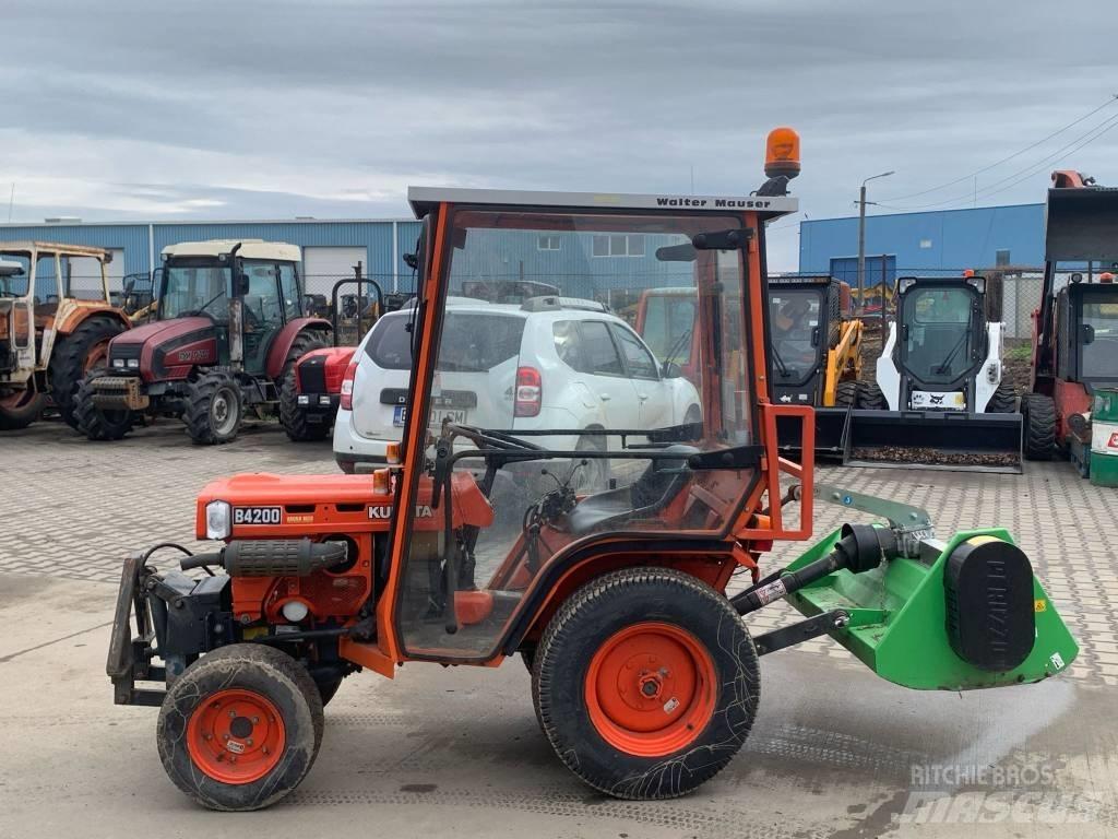 Kubota B 4200 Traktoren