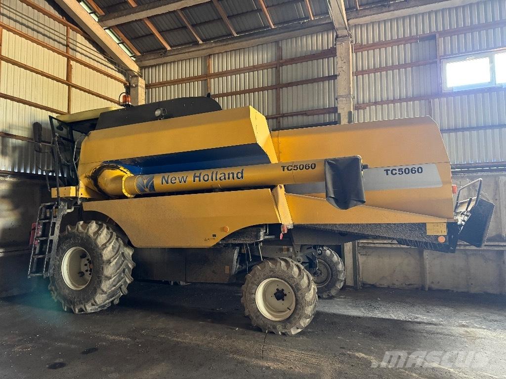New Holland Tc5060 Mähdrescher