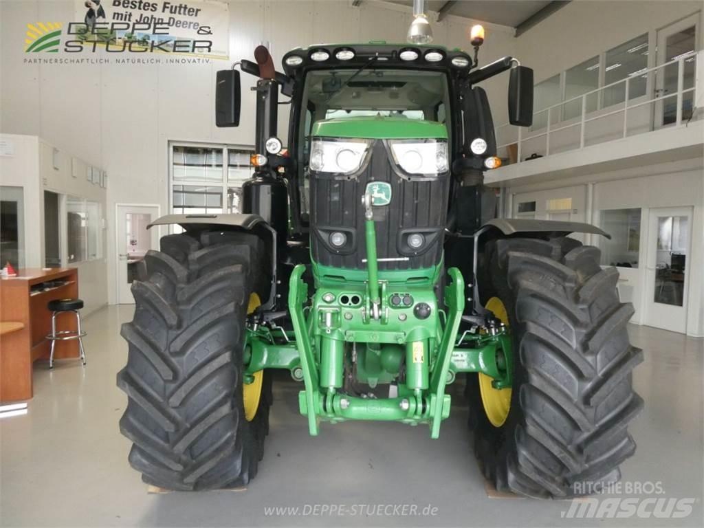 John Deere 6250R Traktoren