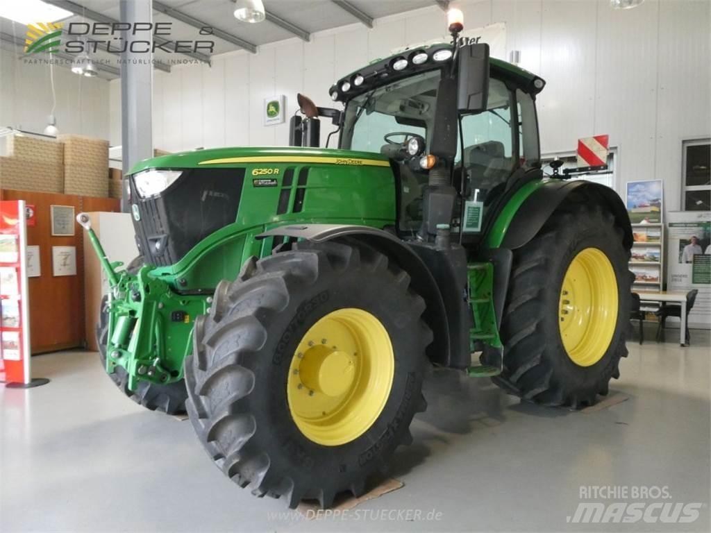John Deere 6250R Traktoren