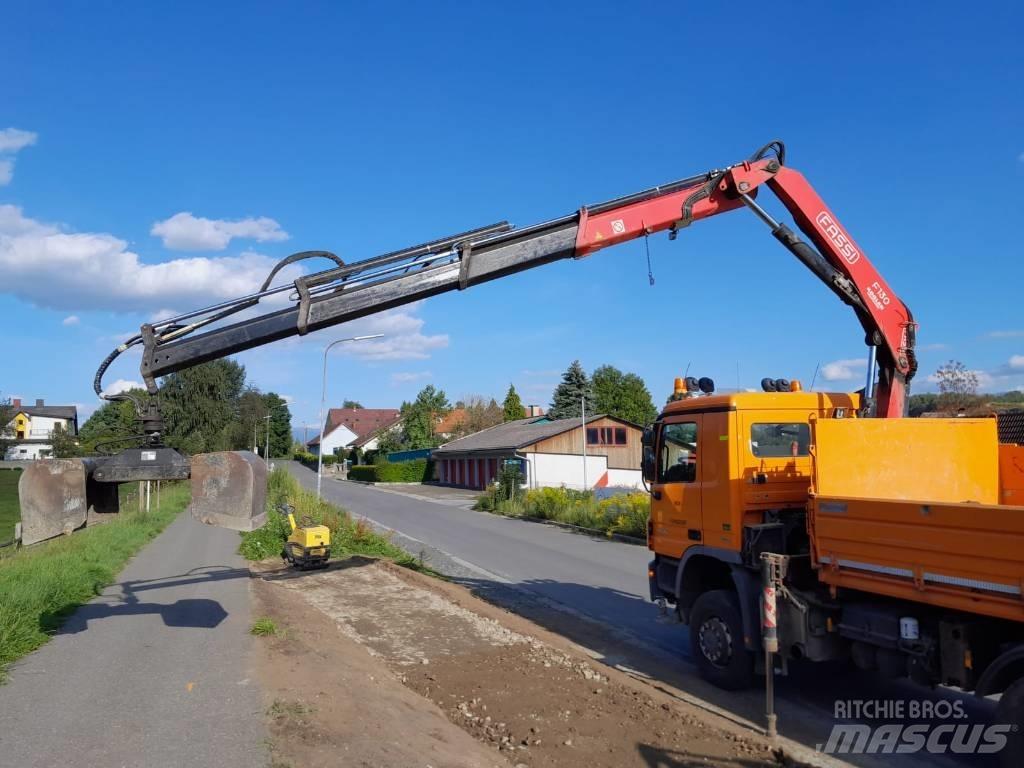 Fassi 130 Ladekrane