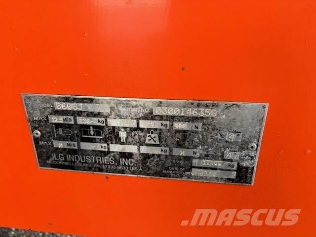 JLG 860 SJ Teleskopbühnen