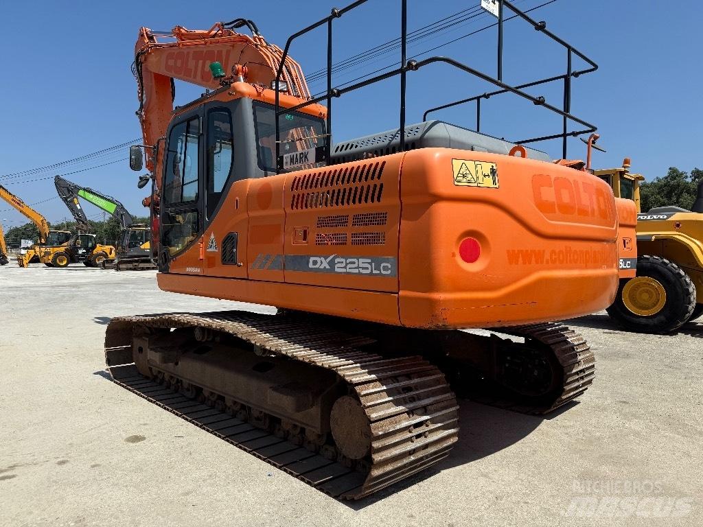  Dossan DX 225LC 3 Raupenbagger