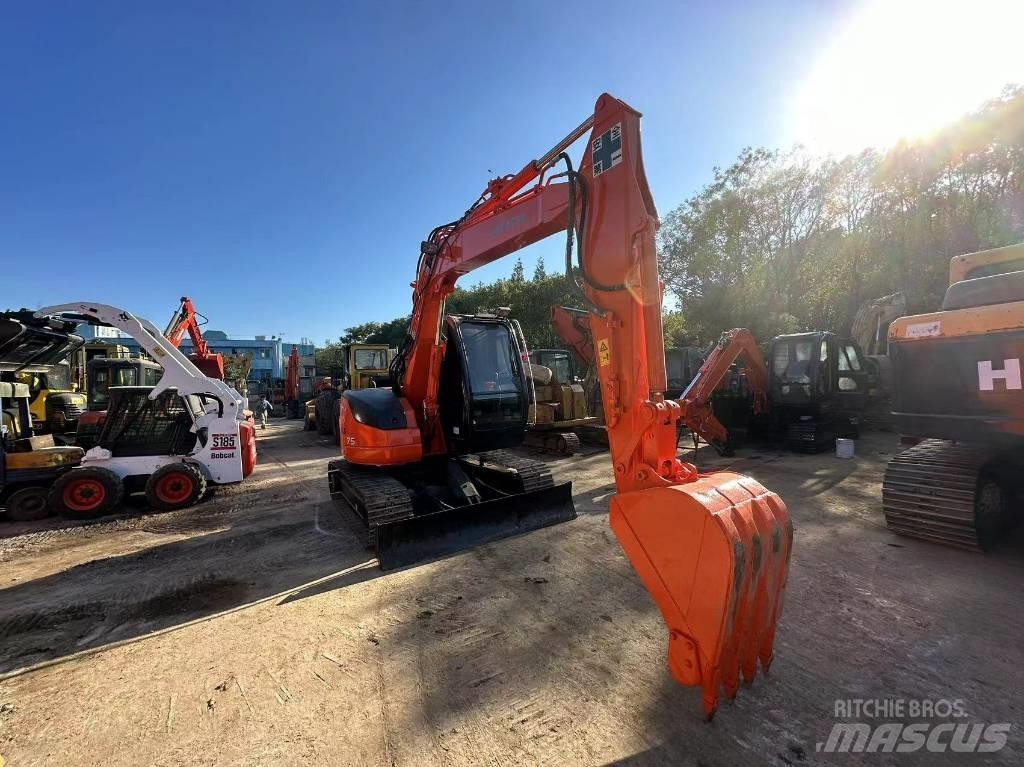 Hitachi ZX 75 Midibagger  7t - 12t