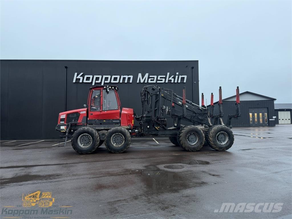 Komatsu 895 Forwarder