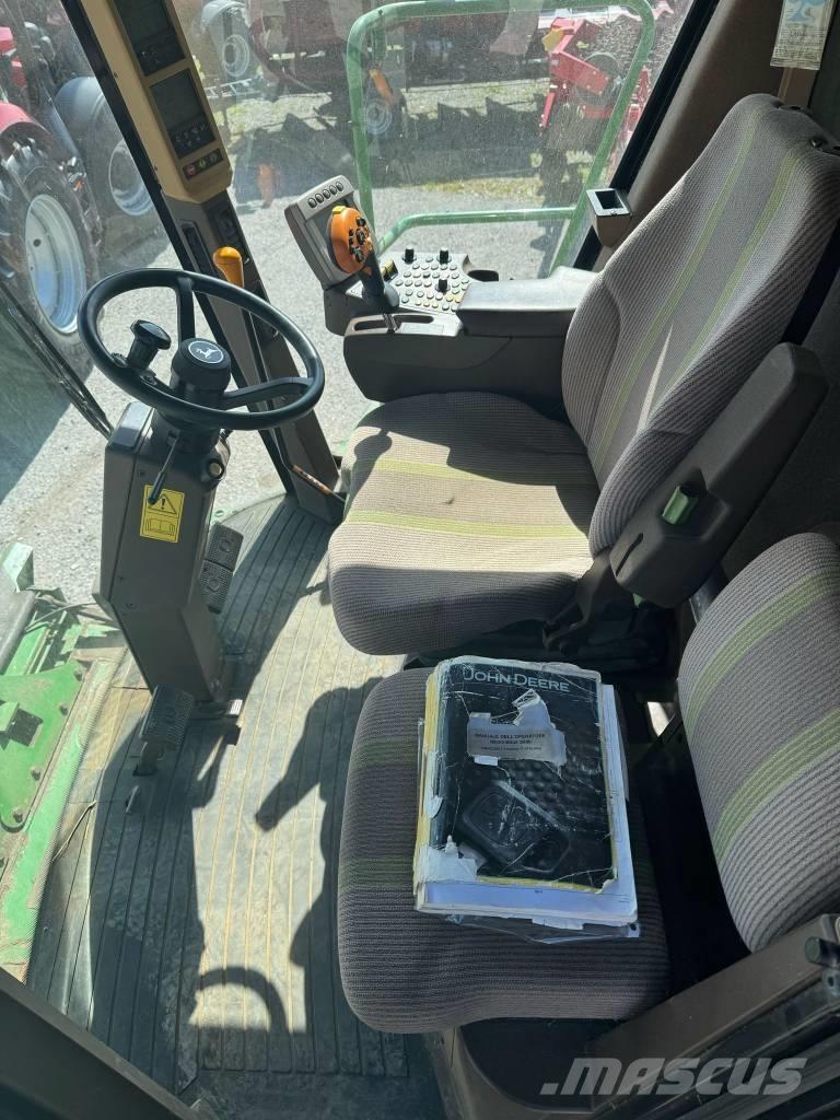 John Deere S 690 Mähdrescher