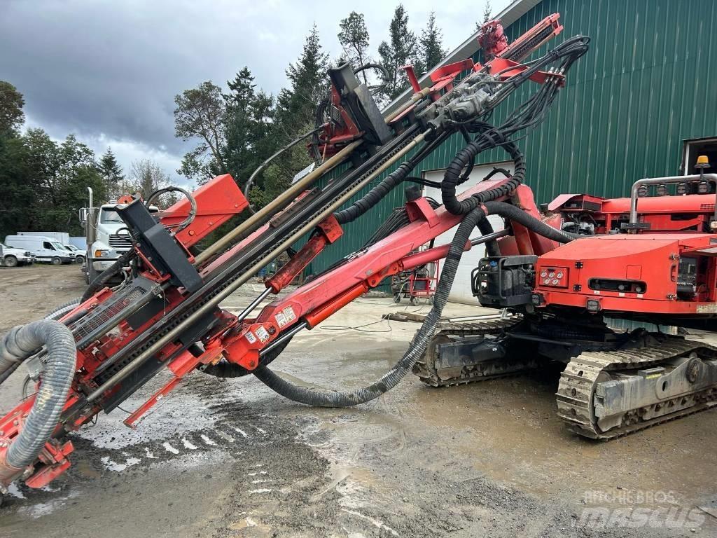 Sandvik DX 800R Oberflächenbohrgeräte