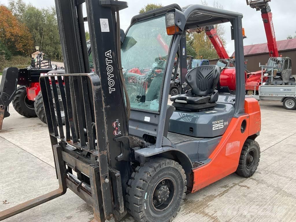 Toyota 02-8 FGF 25 LPG heftrucks