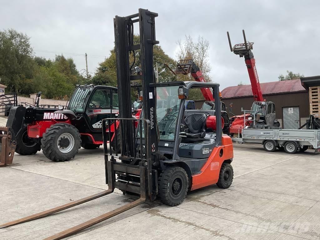 Toyota 02-8 FGF 25 LPG heftrucks