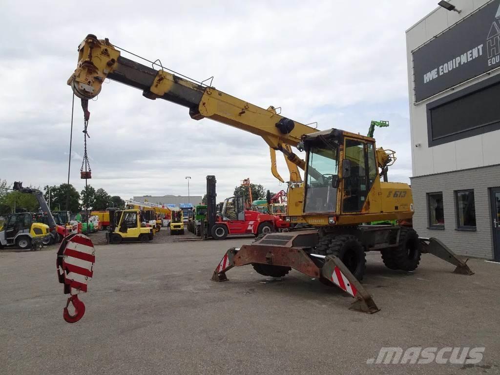 Sennebogen S613 Ruwterrein kranen