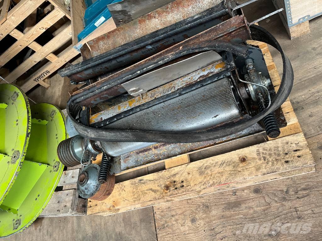 CLAAS Jaguar 870 Selbstfahrende Häcksler