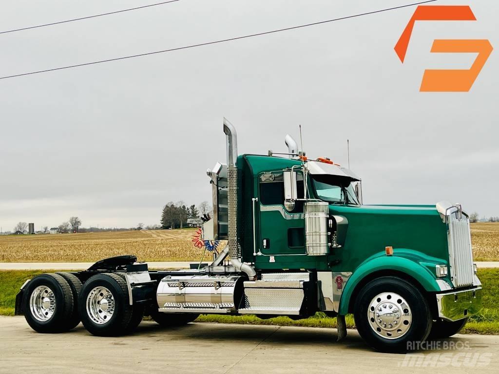 Kenworth W 900 Sattelzugmaschinen