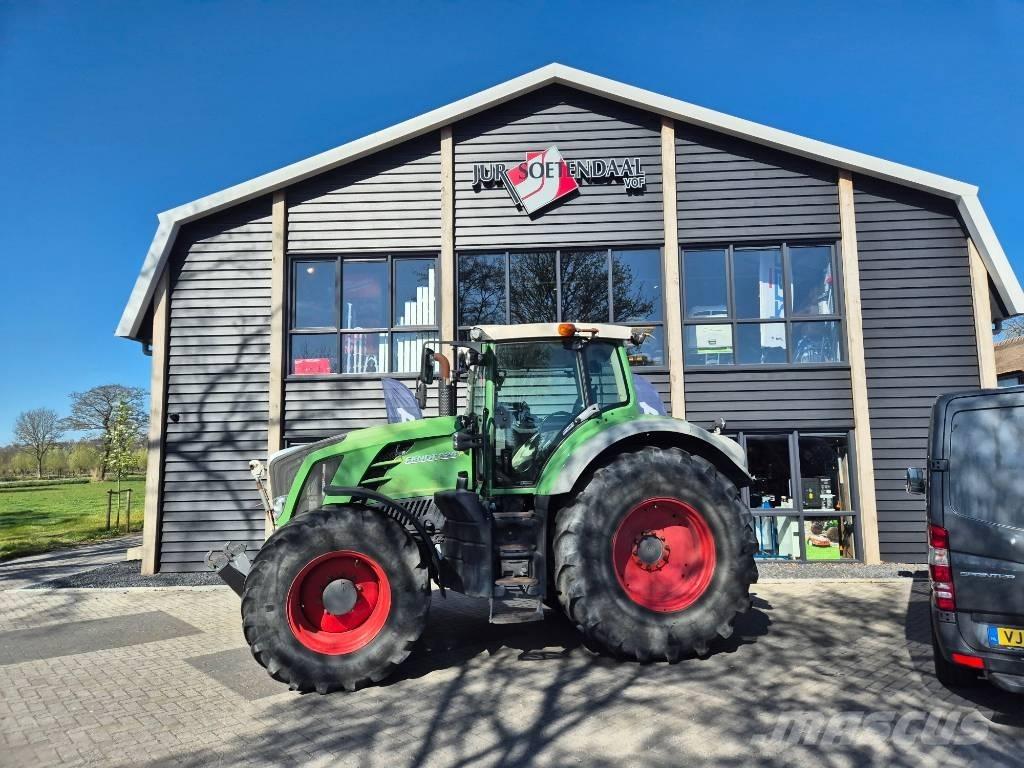Fendt 828 Vario Traktoren