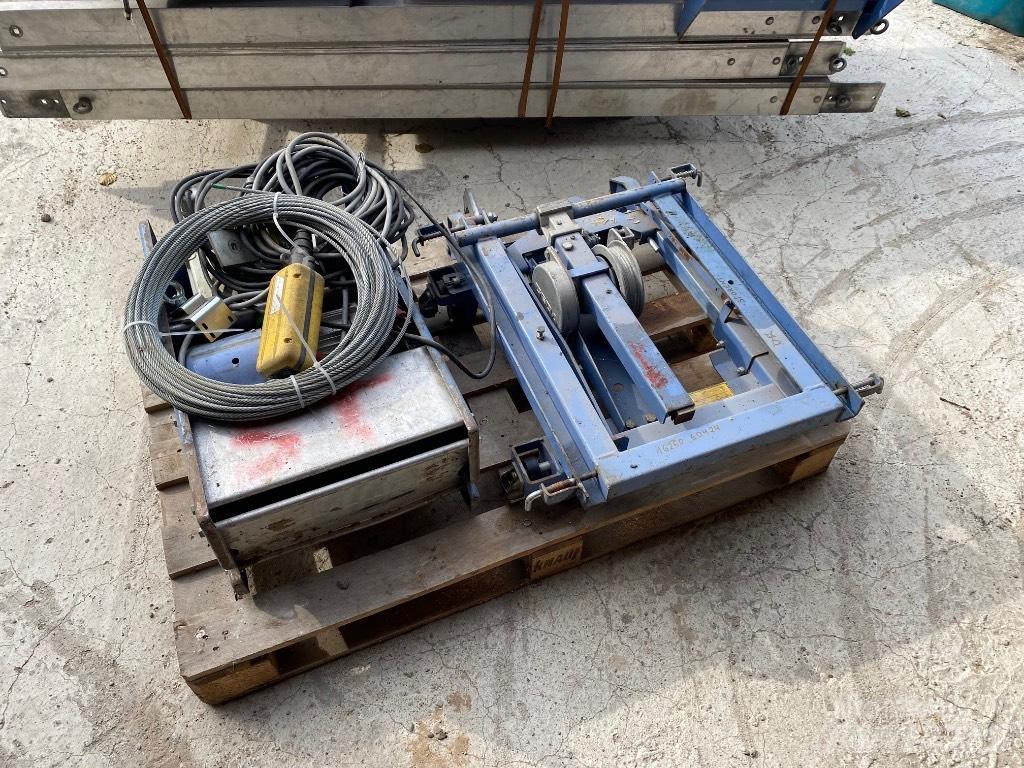 Geda Lift 250 Fahrstühle, Seilwinden und Bauaufzüge